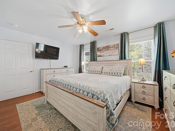 4th image of 1662 Golden Cedar Ln