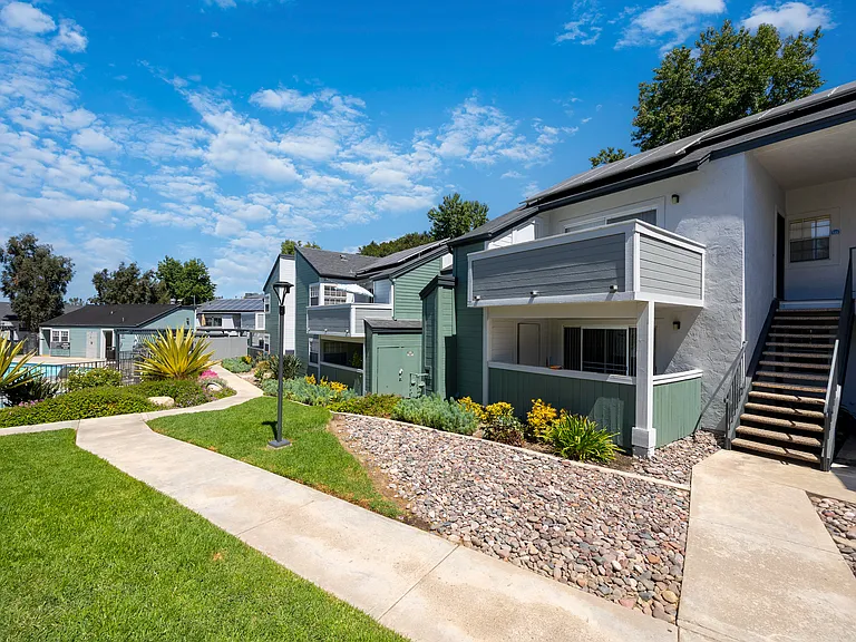 Scripps Landing Apartment Homes — Photo 26