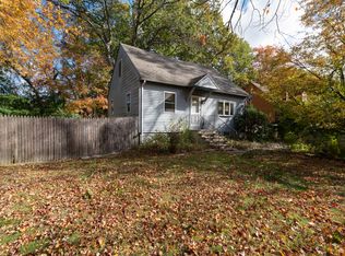 2 Cedarcrest Rd, Wilmington, MA 01887