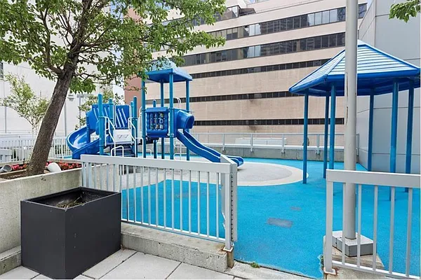 Sold by Corcoran | media 21