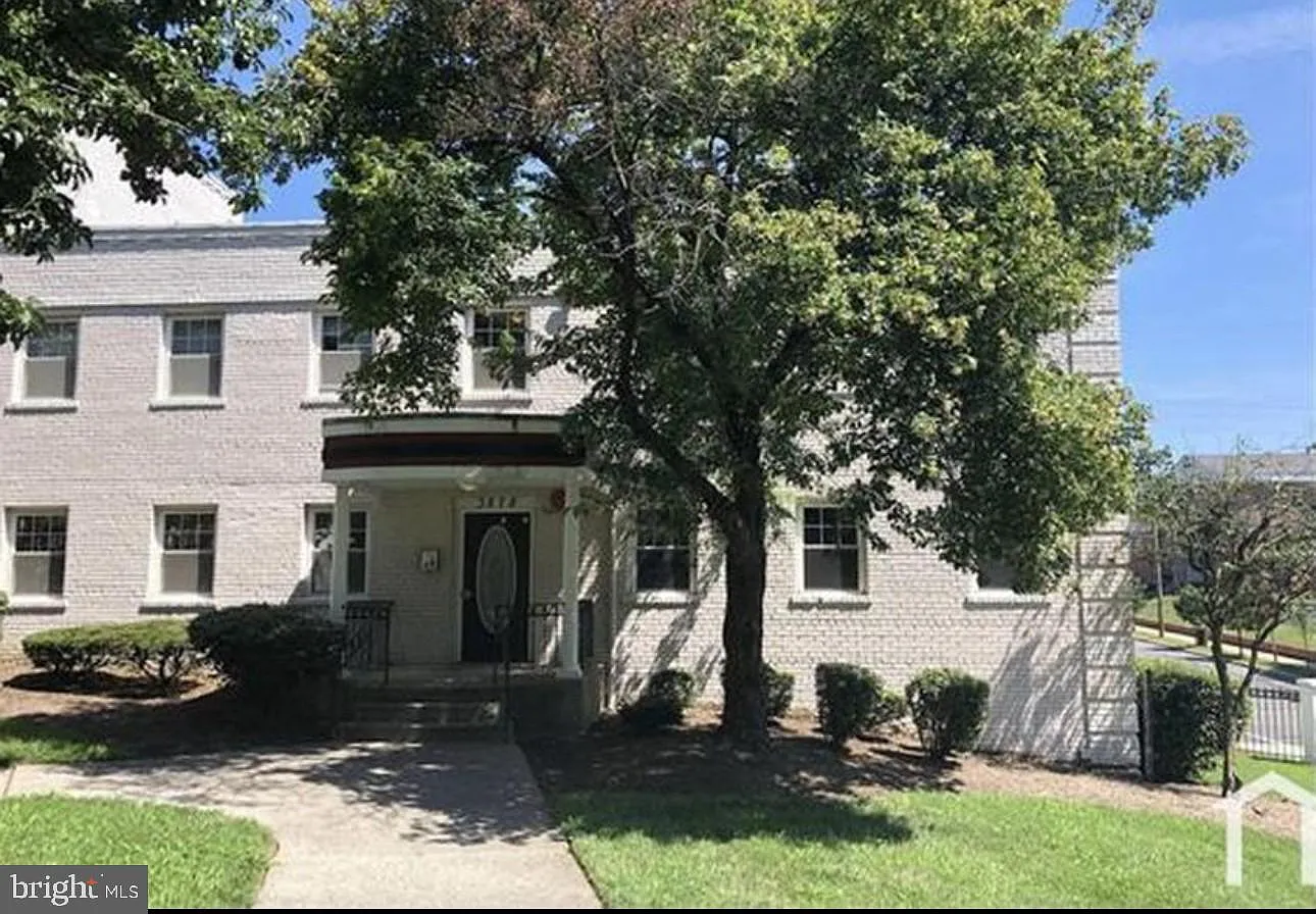 Congress Heights — Photo 1