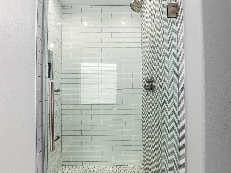 3237 E San Remo Ave — Photo 12