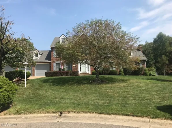 1571 Hastings Cir NW, Uniontown, OH 44685