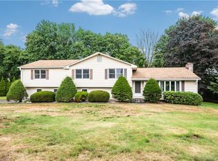 85 Magnolia Rd, Trumbull, CT 06611