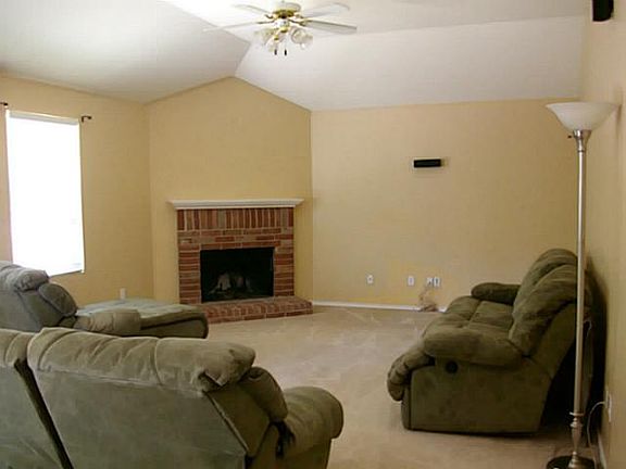 4th image of 313 Crosscreek Dr