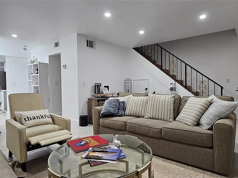 1845 NW 4th Ave #17 — Photo 12
