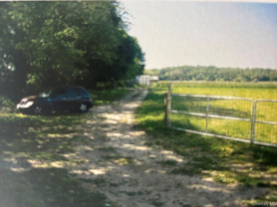 1st image of 4042 Sound Avenue