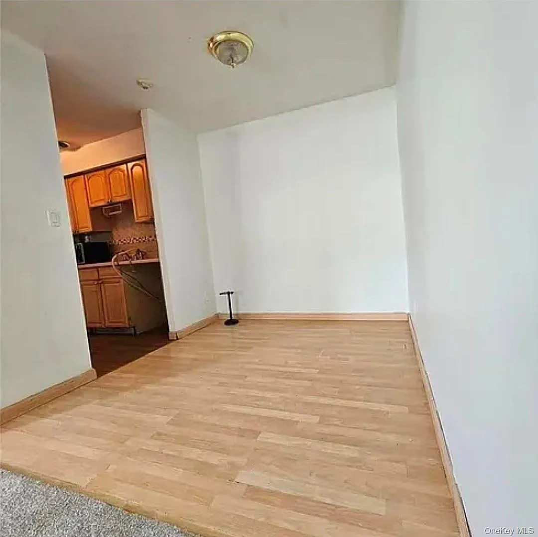 2 bed, 1.5 bath, 1000 sqft, $2,750 — Photo 3
