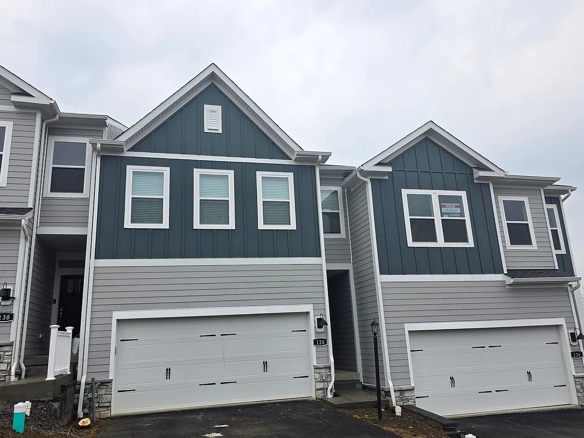 Building Photo - 128 River Ridge Dr