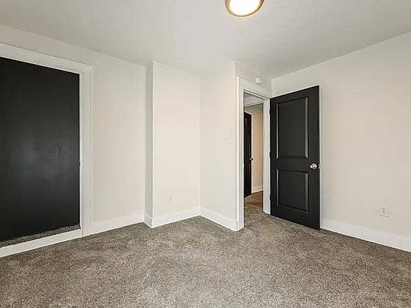4th image of 432 Groveland St