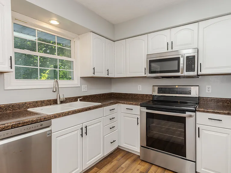 Kitchen with all the modern appliances you need.