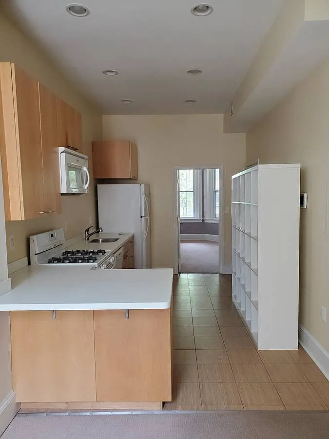 Irving House — Photo 3