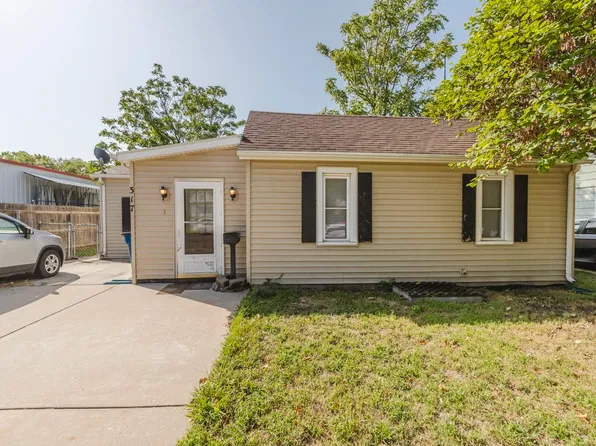 317 W 5th St, Newton, KS 67114
