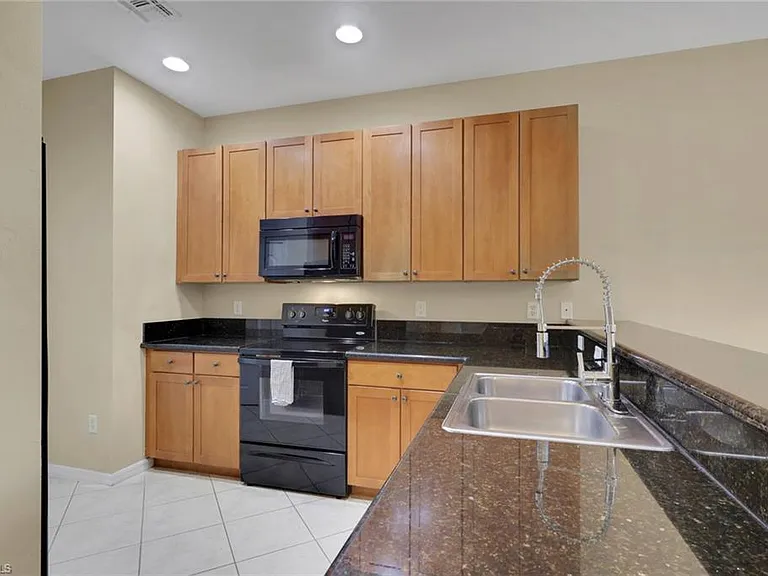 10260 Olivewood Way #58 — Photo 4