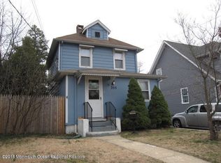 355 Church St, Belford, NJ 07718