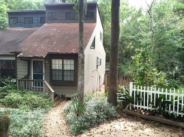 1st image of 182 Parkbrook Cir