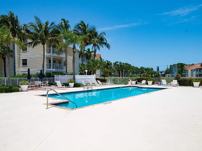 650 Island Club Ct #2-ID1044347P — Photo 27