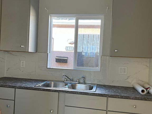 2nd image of 1427 W 19th St