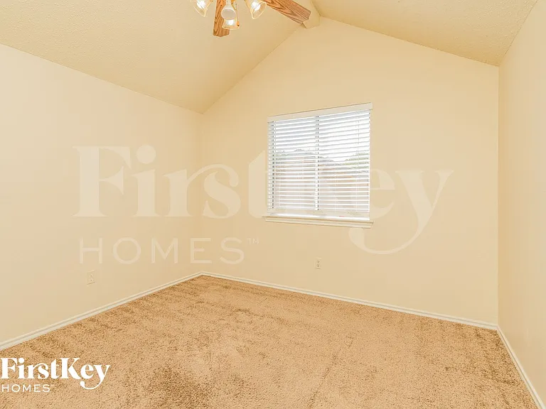 4231 Glen Ridge Dr — Photo 8