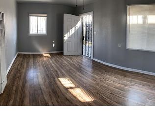 9621 Grandee Ave, Los Angeles, CA 90002