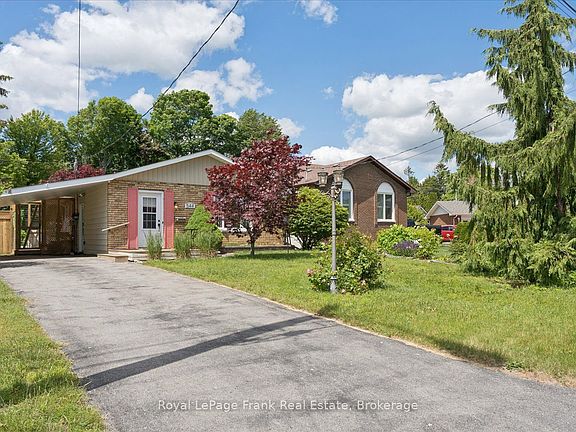3rd image of 544 Maher Cres