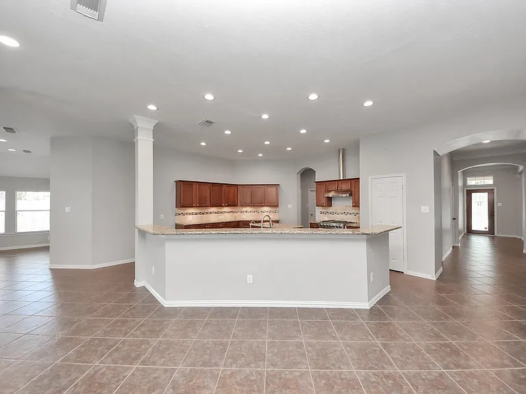 18403 Sierra Falls Ct — Photo 26