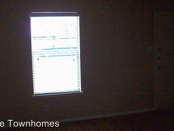 3rd image of 152 Bentwood Dr APT 4
