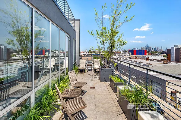 Rented by (Legacy) Elegran | media 6