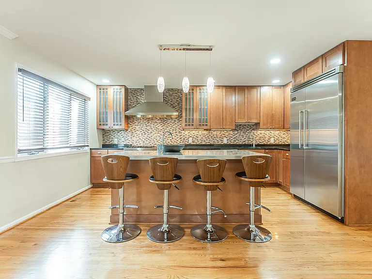 23 Exeter Ct — Photo 5