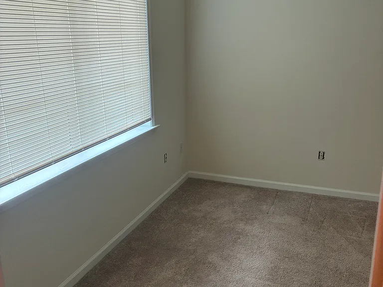 932 Oakwood Ave #932 — Photo 15