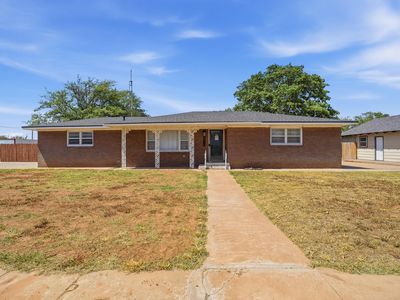 1114 8th St, Olton, TX, 79064