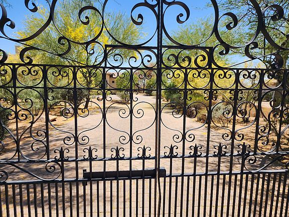 4th image of 5775 E Pinnacle Vista Dr