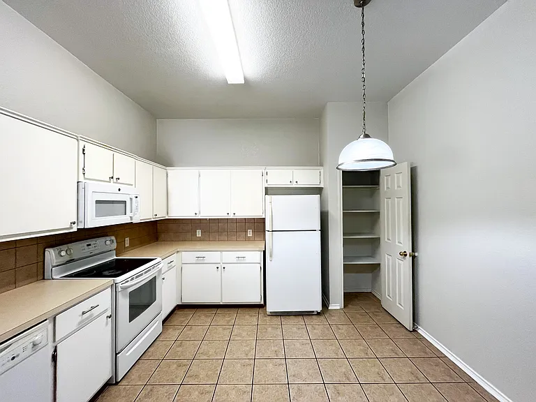 204 Dale Earnhardt Dr #A — Photo 8