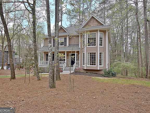 3rd image of 321 Walnut Grove Rd