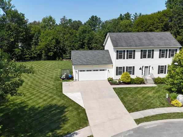 225 Karen Dr, Pittsfield, MA 01201