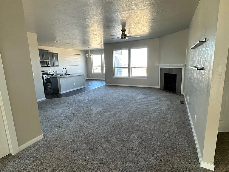 16214 Dietz Way — Photo 6