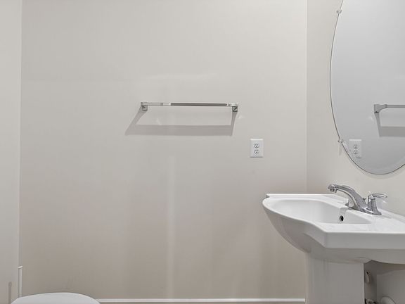 2nd image of 3577 Stephensons Hill Ln
