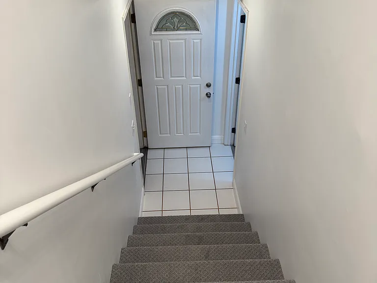 605 Iris Ave #2 — Photo 17