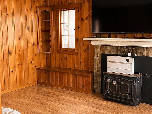 5th image of 36 Claremont Trail