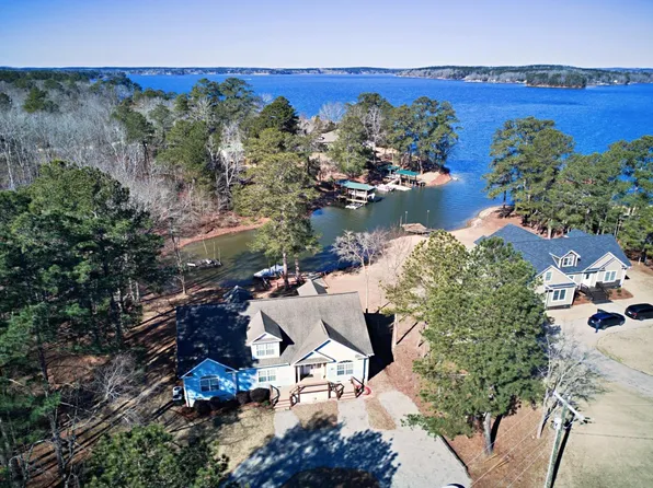 2550 Lake Rd, Ridgeway, SC 29130