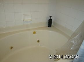 5th image of 235 SE 16th Ave APT 4