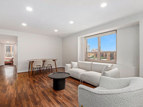 3rd image of 3950 N Lake Shore Dr APT 819D