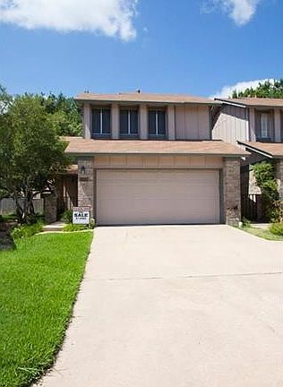 3rd image of 1009 Solano Dr