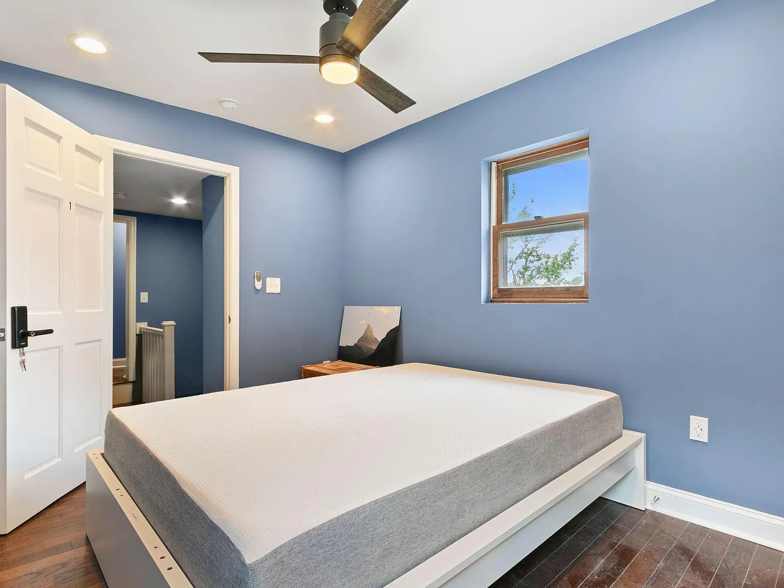 4 bed, 5.0 bath, 1900 sqft, $1,139 — Photo 1