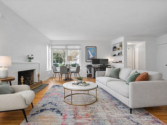 3rd image of 97 High St