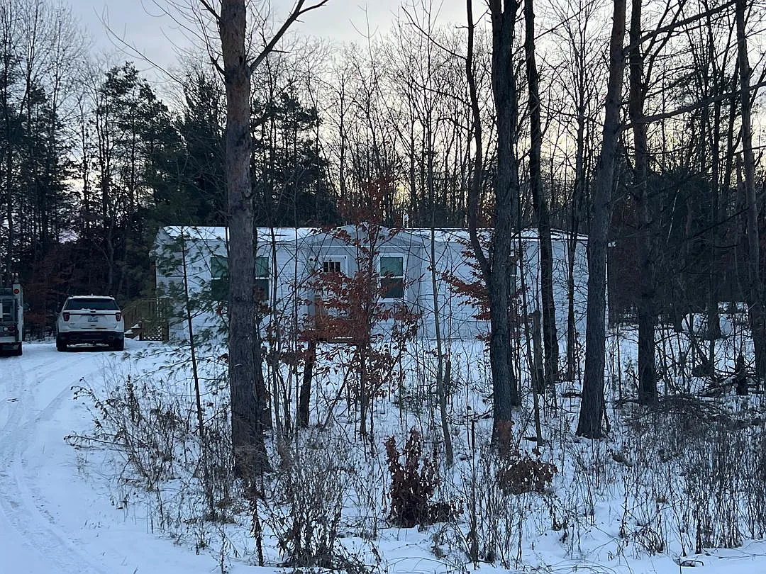 9036 N Jones Rd photo 1