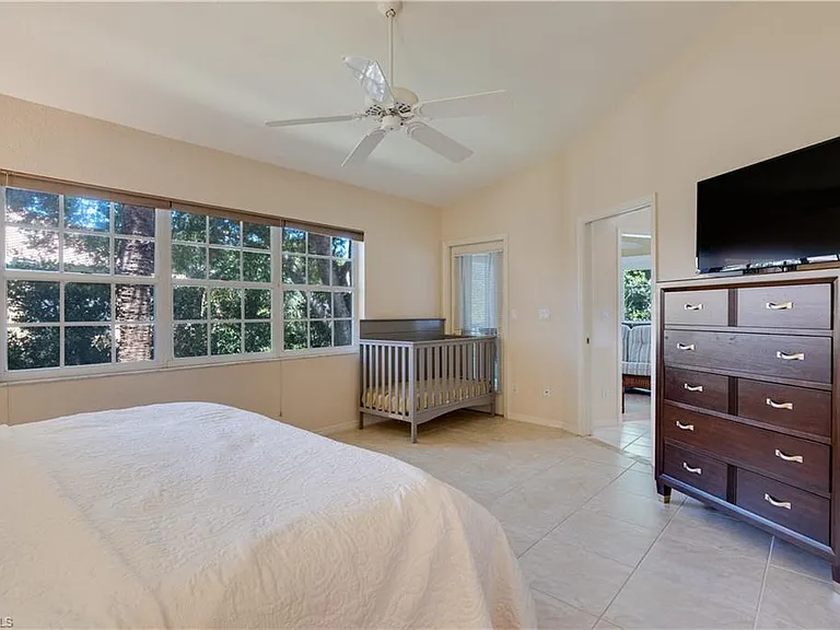 8420 Excalibur Cir #R12 — Photo 18