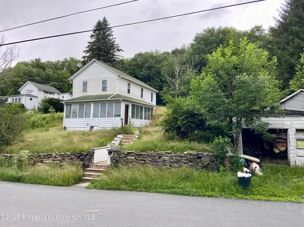 374 Upper Powderly St, Carbondale, PA 18407