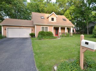 332 Kim Trl, Lake Zurich, IL 60047