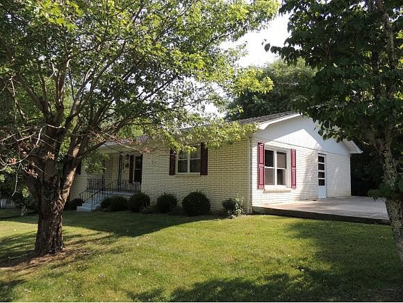 1st image of 303 Russell Dr